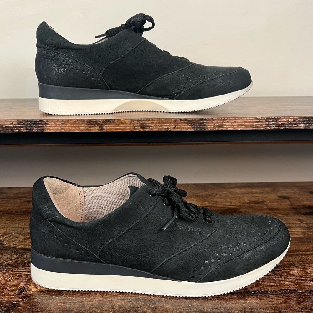 Naturalizer‎ Jimi 2 Black Suede Leather Sleek Wedge Heel sneaker women's 10